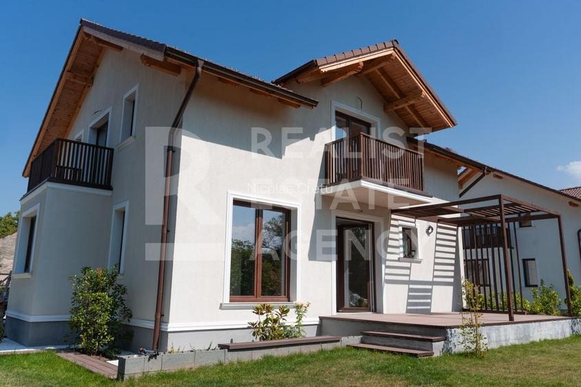 Case moderne de vânzare în Cristian, Brașov - confort și eficiență