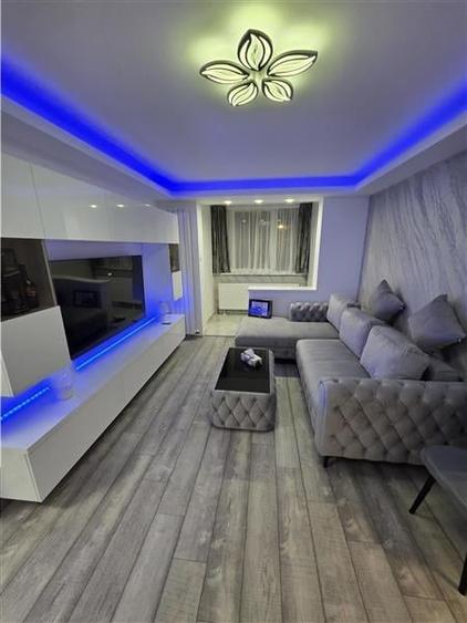 Apartament 2 camere, zona Vlahuta - 1