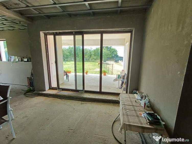 Str. Corbului, casa P+1, 30 ari teren - 1