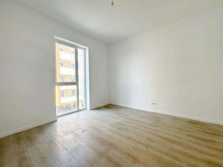 Apartament 3 camere, decomandat, 72 mp utili, etaj 2/9 , zona Aradului - 1