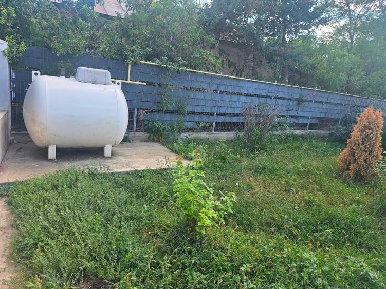 Casa de vanzare ,gaz,piscina etc - 7