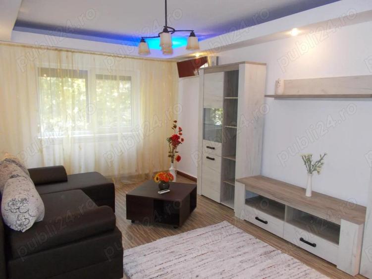 Inchiriere 2 cam. cf..1 dec., et.1 din 4, sup.49.mp. mobilat si utilat, Bld. Dorobantilor-Scolilor . - 2