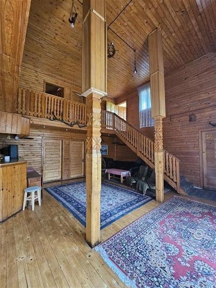 CASA DE VACANTA + TEREN PROPRIETATE IN STATIUNEA MONTANA SLANIC MOLDOVA - 1