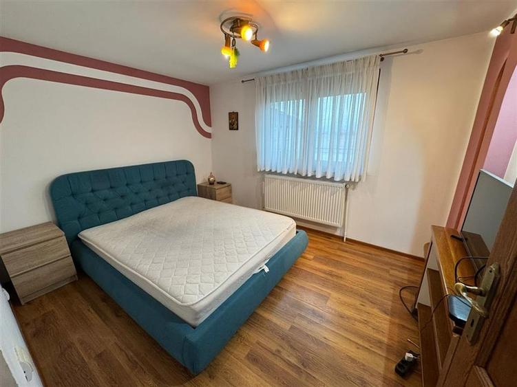 Apartament tip penthouse de vanzare , etaj 3 (mansarda) Penny Obor - 15
