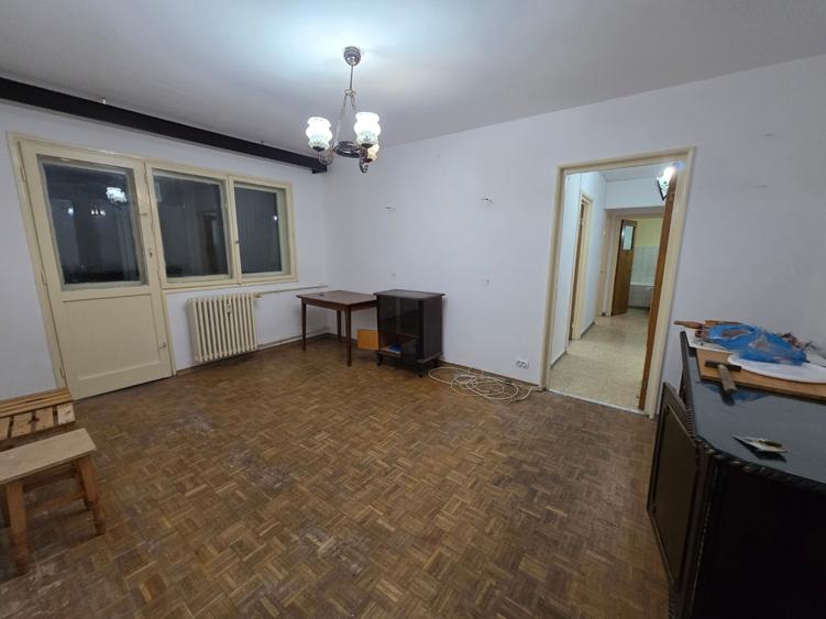 Berceni, pe strada Moldovita, - 17