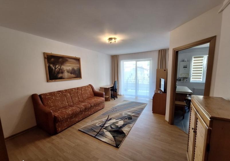Apartament zona Florilor , etaj 1 ,balcon - 2