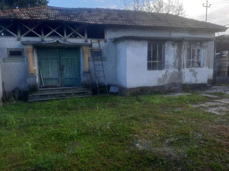 Vand casa in comuna Orlesti - 4