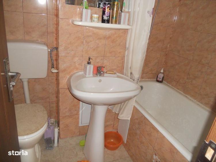 Inchiriez apartament! - 3