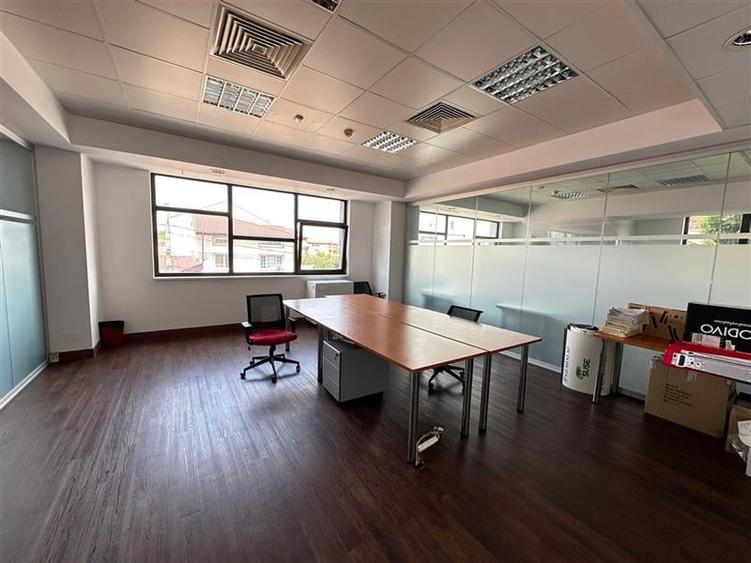 Spatii de birouri in cladire unica - de la 100 mp - 6