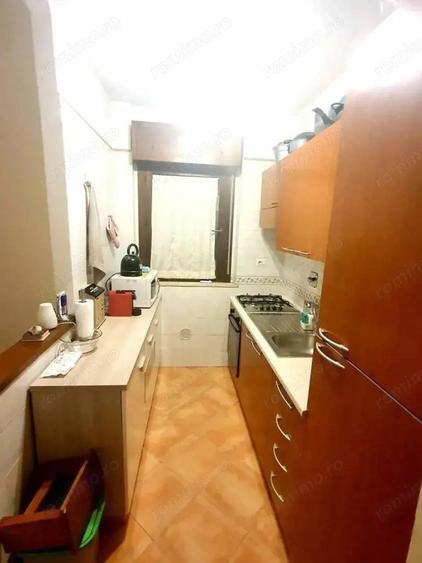Apartament cu 2 camere, de vanzare decomandat, in zona Drumul Taberei aproape de metrou - 3