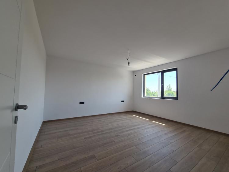 OMNIA-Proprietati alese! Casa in complex rezidential. Alege  OPTIM. ESENTIAL. - 30