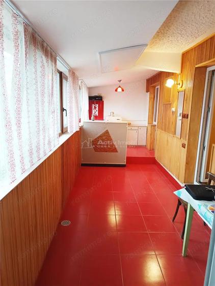 Apartament 2 camere in zona centrala Moldova Noua - 9
