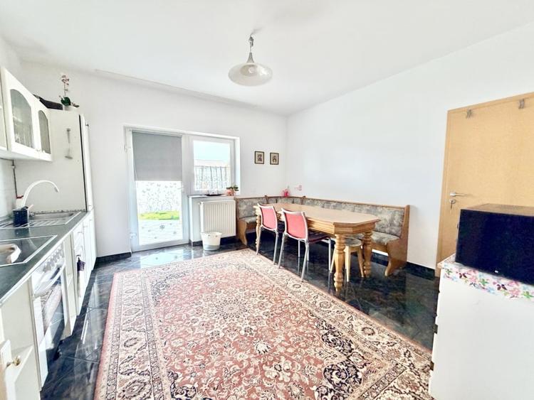 Casa individuala 8 camere Mosnita Veche ideala locuinta sau business - 7