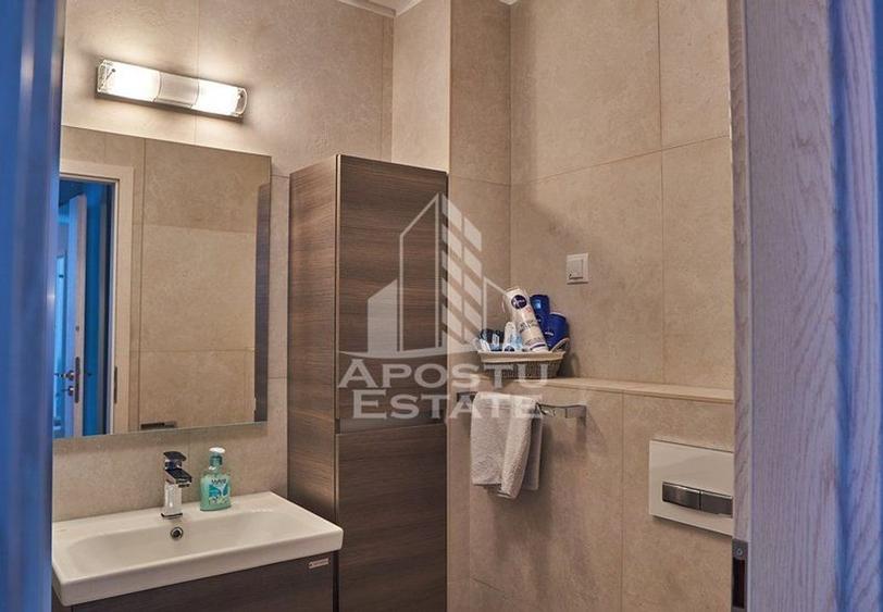Apartament cu 2 camere cu vedere la Piata Operei, centrala proprie - 10