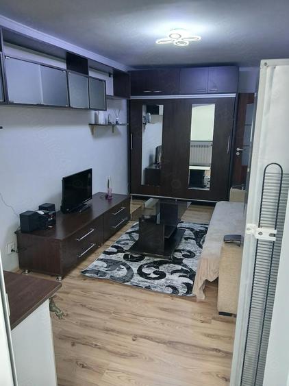 Inchiriez garsoniera etaj2 str Alion - 5