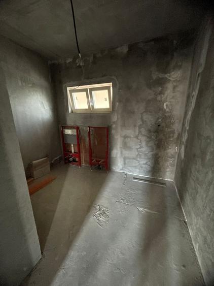 Jumătate de duplex pe parter, Bazos - 9