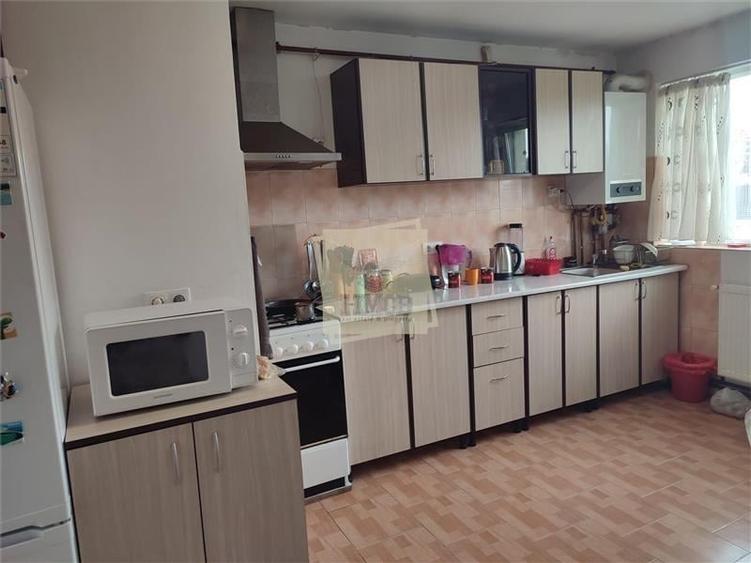Apartament cu 4 camere 2 balcoane si baie cu fereastra pe Mihai Viteazu - 3