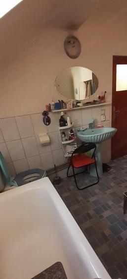 Casa cu mansarda la curte 535 m - 10