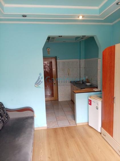 Garsoniera de inchiriat in Oradea, zona Splaiul Crisanei, 21 mp - 2