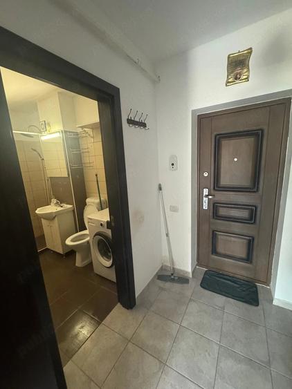 Garsonieră decomandată în Centură