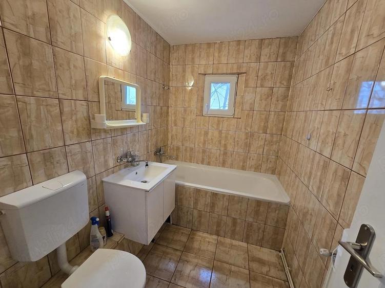 P.F. inchiriez ap. 2 camere str. Dunarii nr 65 - 4