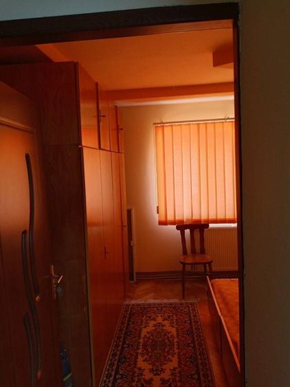 DE VANZARE apartament zona stadion 1 - 5