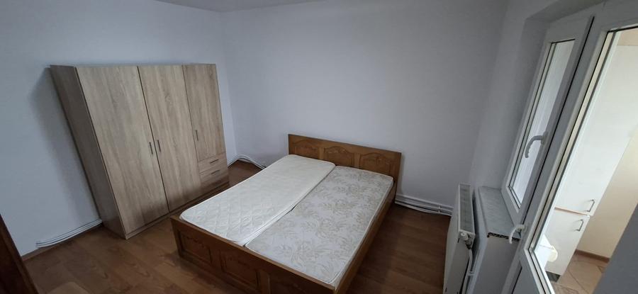 Mioritei (Carrefour-Penny) - 2 cam decomandat - et. 2 - centrala - 2 balcoane - 5