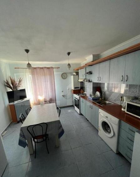 Apartament de vanzare , 70 mp , Zona Carpati 2 - 6