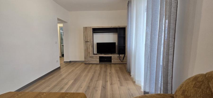 Apartament 3 camere de vanzare  Focsani, la cheie,  ultracentral,  52000 euro - 2