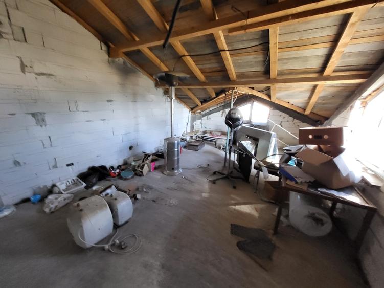 Vila Vanatori pret 85000 euro - 7