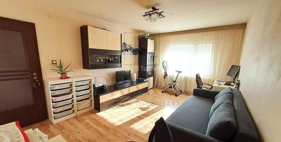 ARADULUI - BLOC IZOLAT - 3 camere - decomandat - centrala proprie - clima ARADULUI - BLOC IZOLAT - 3 camere - decomandat - centrala proprie - clima