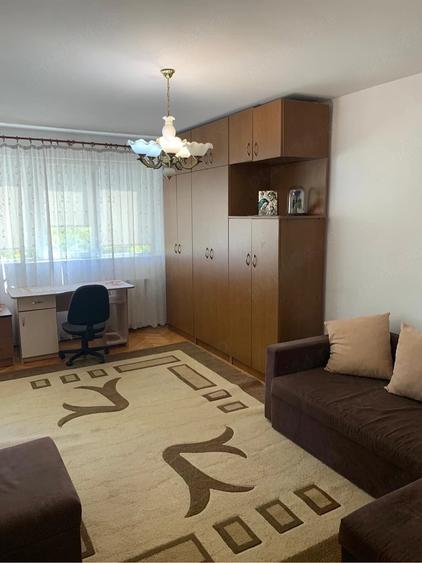 P.F - inchiriez apt. 2 camere 52 mp decomandat , balcon Manastur - 4