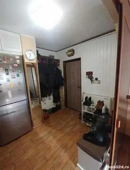 Vand apartament cu 4 camere in Grui - 1