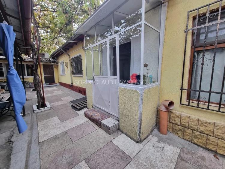 Viile noi-casa la sol cu garaj