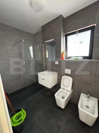 Apartament 2 camere, cu loc de parcare in curte, zona centrala - 4