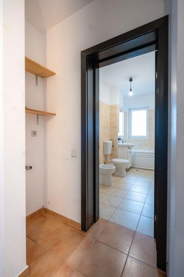 Apartament cu 3 camere | Etaj 1 | Parcare privata | - 8