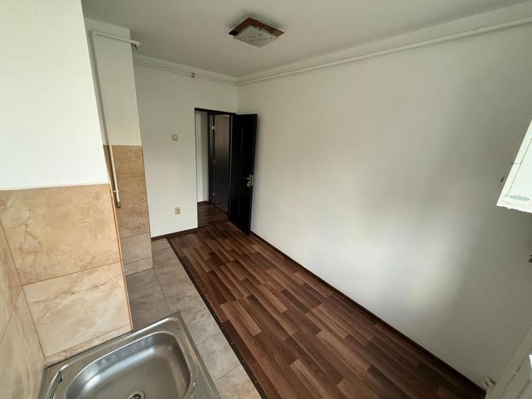 inchiriez Apartament Hunedoara 2 camere OM bd 1848 et2 - 1