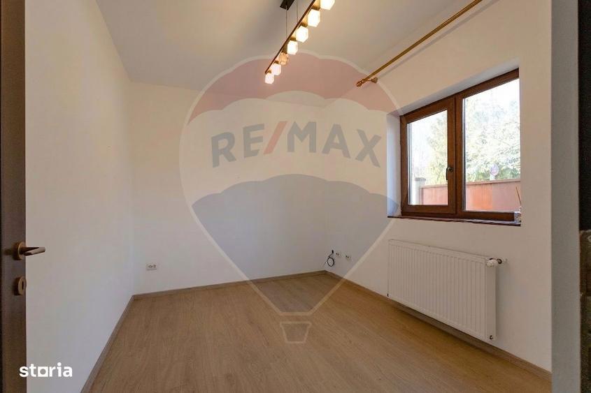 Casa cu 4 dormitoare in Ronat | 181 mp utili | Garaj | Teren 345 mp - 12