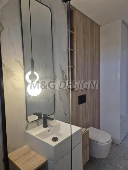 Apartament cu 3 camere semidecomandat în Circumvalațiunii