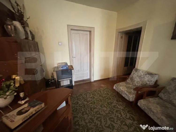 Casă cu 5 camere cu Teren 900 Mp în Cehei