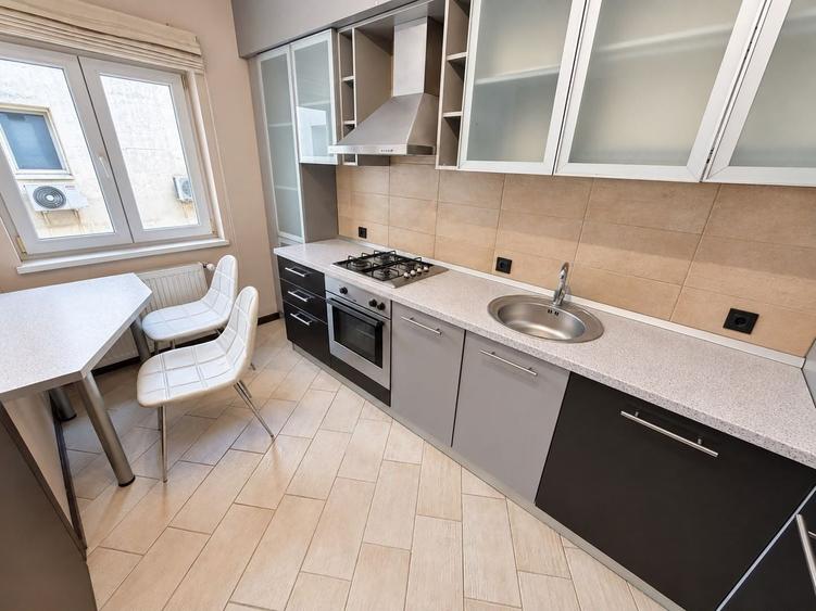 Apartament cu 2 camere decomandat, mobilat în Obor