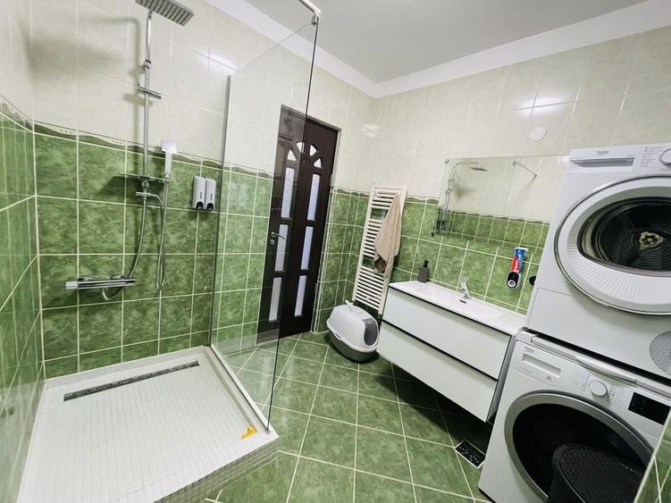 Apartament cu 2 camere semidecomandat în Florești