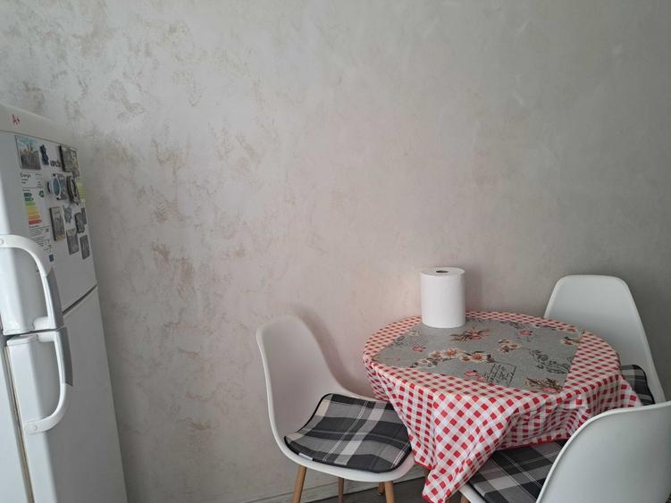 Apartament cu 2 camere semidecomandat în Unirea