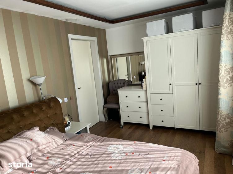 Casă cu 4 camere cu Teren 3000 Mp în Crihan
