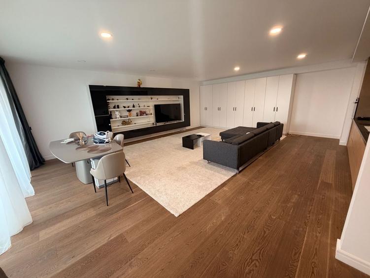 Apartament cu 3 camere în Aviației