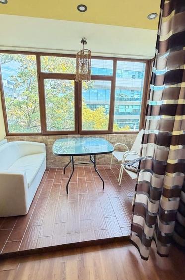 Apartament cu 3 camere decomandat, mobilat în Podu Roș