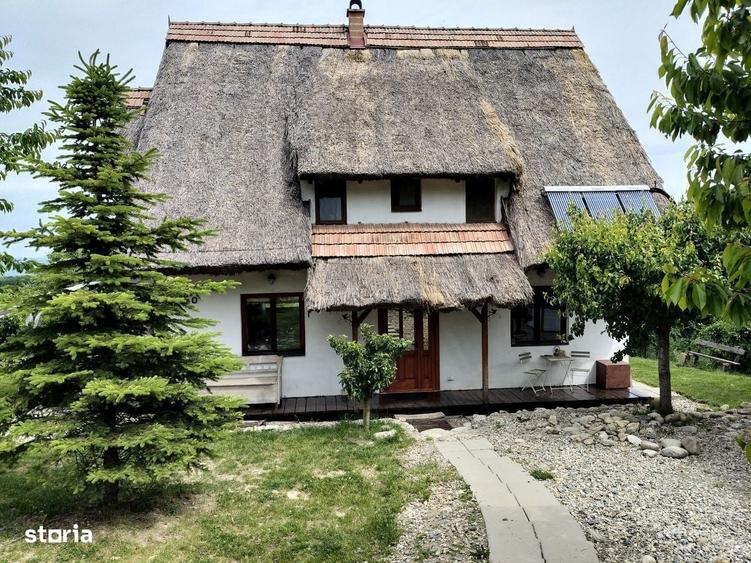 Casă cu 4 camere în Sălicea