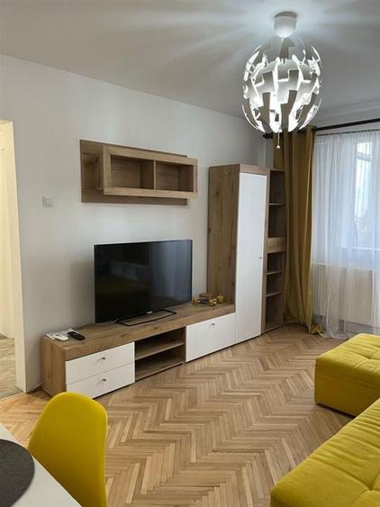 Apartament cu 2 camere decomandat, mobilat în Dorobanți