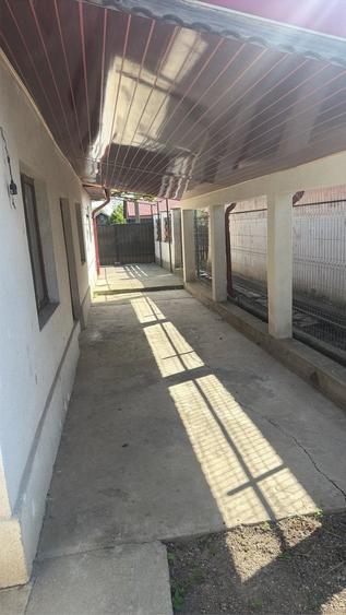 Casă cu 4 camere cu Teren 650 Mp în Lacu Sărat