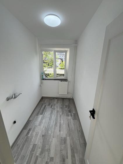 Apartament cu 3 camere în Ostroveni